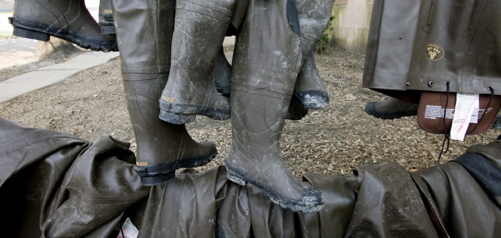 How to Dry Waders