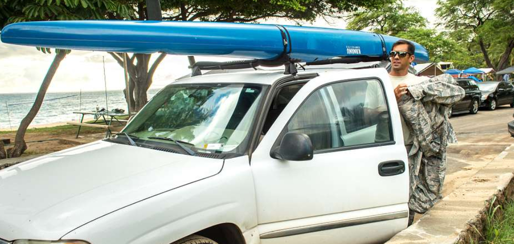 How to Transport a Kayak With a Car