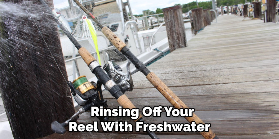  Rinsing Off Your Reel With Freshwater 